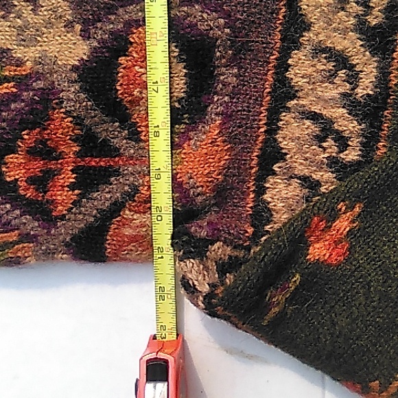 Peruvian Connection sweater. - Picture 8 of 17